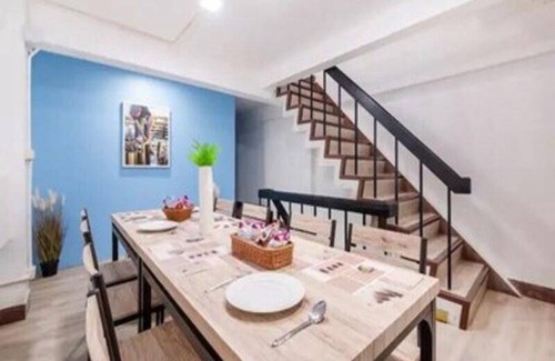 Ratchathewi House | 550 m² House ∙ 3 bedrooms ∙ 20 guests