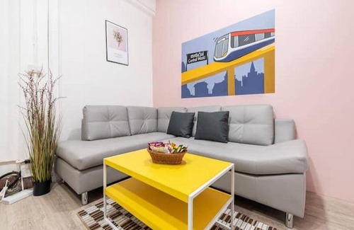Ratchathewi House | 550 m² House ∙ 3 bedrooms ∙ 20 guests