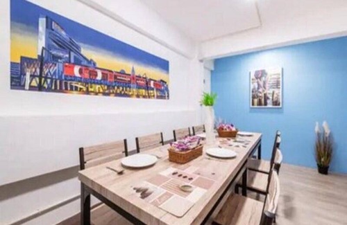 Ratchathewi House | 550 m² House ∙ 3 bedrooms ∙ 20 guests