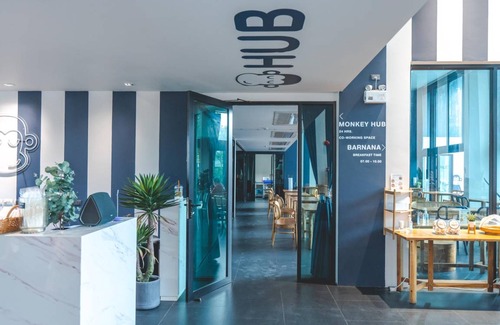 Chanthaburi Hotel | 56 m² Hotel ∙ 6 guests