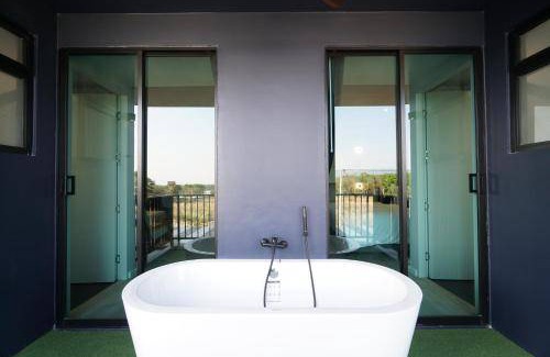 Chanthaburi Hotel | 56 m² Hotel ∙ 6 guests