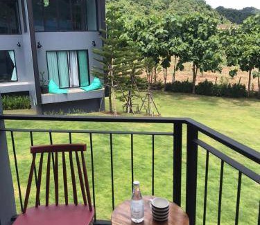 Nong Nam Daeng Hotel | 60 m² Hotel ∙ 4 guests