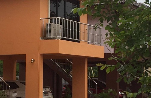 Lampang House | 600 m² House ∙ 3 guests