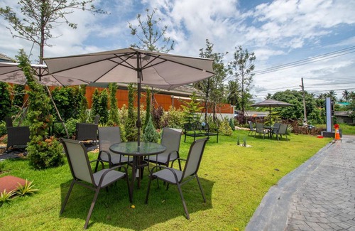 Prachuap Khiri Khan Resort | 61 m² Resort ∙ 2 bedrooms ∙ 4 guests