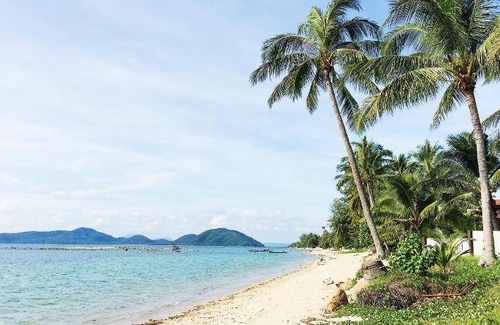 Thong Krut Resort | 67 m² Resort ∙ 2 bedrooms ∙ 5 guests