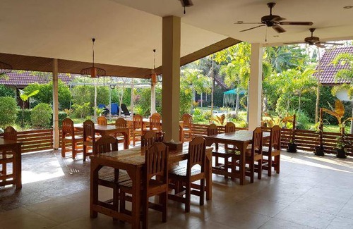 Pranburi Resort | 78 m² Resort ∙ 6 guests