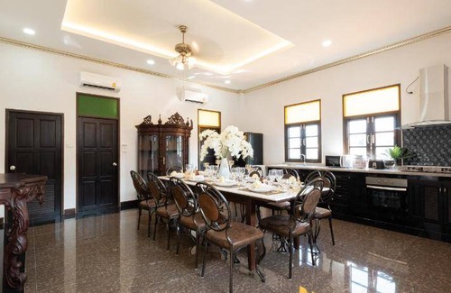 Mae Hia Villa | 880 m² Villa ∙ 4 bedrooms ∙ 12 guests