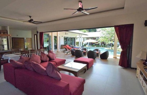 Bang Po Villa | 900 m² Villa ∙ 4 bedrooms ∙ 8 guests