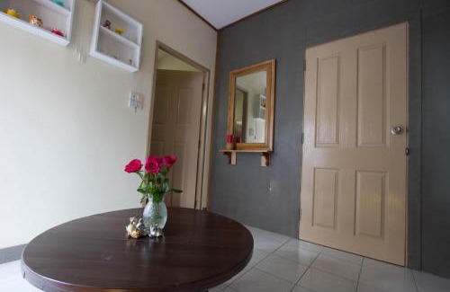 Bang Bua Thong Hostel | AA Garden Resort