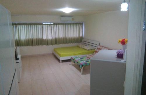Ban Mai Apartment | Airport Transfer Bangkok apartment