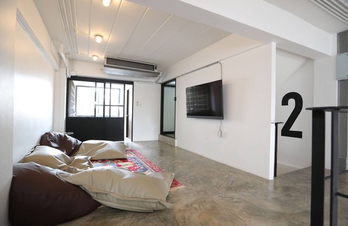 Thung Maha Mek Hostel | Apartment45 Hostel - Adults Only