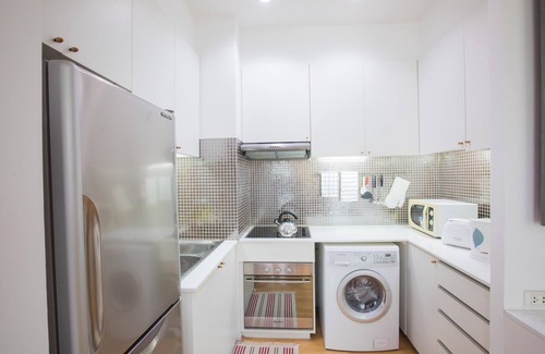 Bangkok Central Business District Condo | Asok Terminal 21 2BR@BTS/MRT Pool/Netflix 市中心购物中心(A)