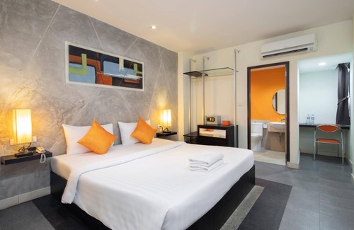 Aranyaprathet Hotel | At Border