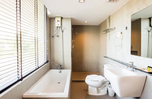 Na Chom Thian Hotel | B2 Sea View Pattaya Boutique & Budget Hotel