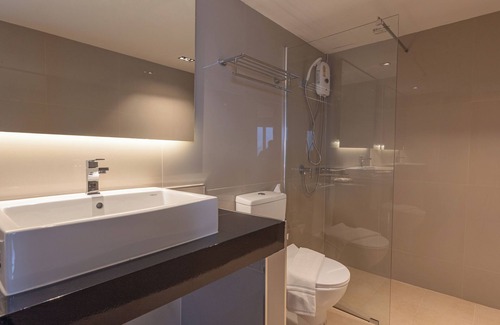 Talat Hotel | B2 Surat Thani Boutique & Budget Hotel