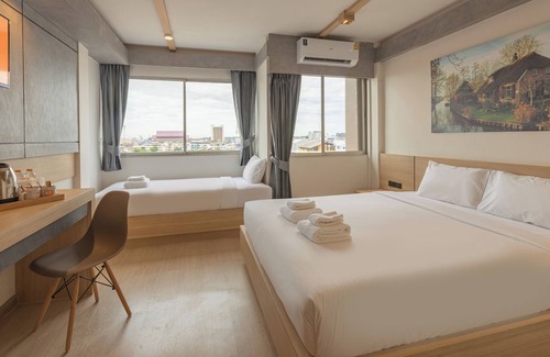 Talat Hotel | B2 Surat Thani Boutique & Budget Hotel
