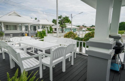 Ban Nong Sadao Villa | Baan Hua Hin Suk Jung