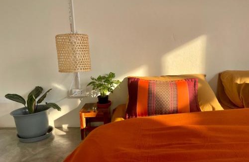 Talat Noi Hostel | Baan KhaoSoi - Private room in a rooftop hostel 3rd floor