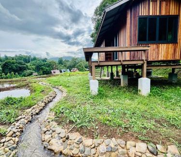 Pangmapha House | Ban Kaew Mo Ra Glamping & Restaurant
