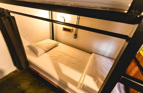 Don Muang Hostel | Banana Hostel Donmuang
