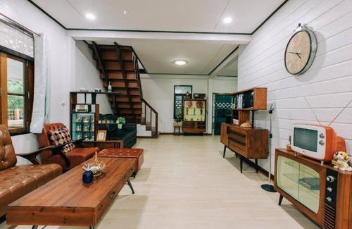 Prachuap Khiri Khan Bed & Breakfast | Banya BnB