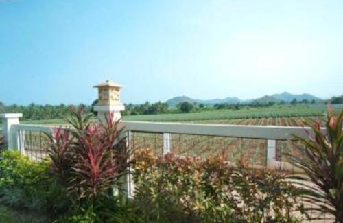 Wang Pong Villa | Beautiful secluded standalone villa with private pool