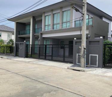 Dok Mai Bed & Breakfast | Bed and breakfast ∙ 1 bedroom ∙ 8 guests