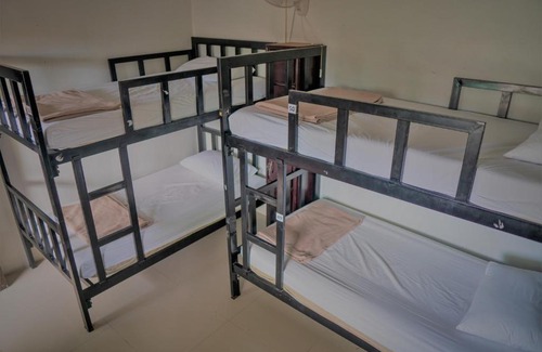 Ko Phi Phi Hostel | Blanco Beach Bar Hostel