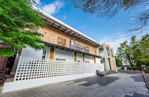 Talat Yai Hotel | Book a Bed Poshtel(SHA Extra Plus)