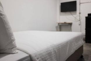 Huay Kaew Hostel | Box Hostel N Cafe