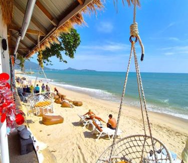 Maret House | Bungalow Tikki beach PineApple