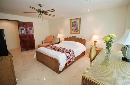 Jomtien Apartment | BUTTERFLY GARDEN BOUTIQUE RESIDENCES by Frasier, A Lifestyle Destination Apt and Villas 1 to 3 Bedroom units, 2 Full Bathrooms, Rain shower, Spa bath, Complete kitchen, Staff 24-7,Fast fiber optic WIFI, 55" SMART TV's, Free BBQ,