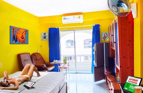 Central Pattaya Apartment | Canterbury Tales Guesthouse