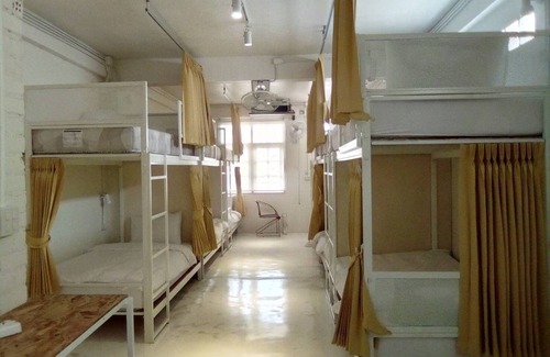 Downtown Krabi Hostel | Case Blanca Krabi by Creammy