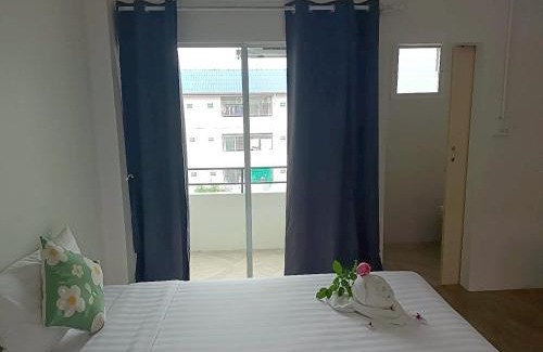 Racha Thewa Apartment | Comfy Hotels Suvarnabhumi Airport