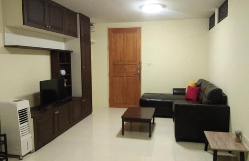 Huai Khwang Apartment | Cozy 1 Bedroom Apartment Close by Ratchada
