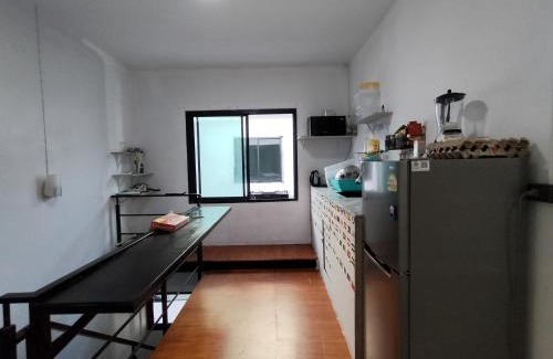 Downtown Krabi Hostel | Den Nest Guest House Krabi