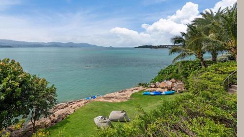 Moo 5 Villa | Enchanting Villa Peace Oceanfront Five Bedrooms Plus Kids Bunk Room