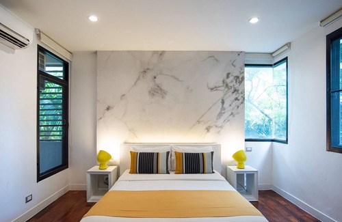 Chidlom Apartment | Four Bedroom Suite (300 Sqm)