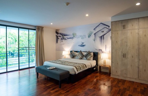 Chidlom Apartment | Four Bedroom Suite (300 Sqm)