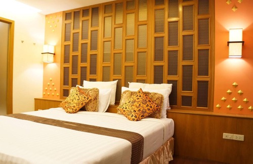 Ratchaprasong Hotel | Golden House Bangkok