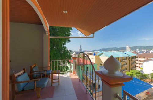 Nanai Road Hotel | Grand View