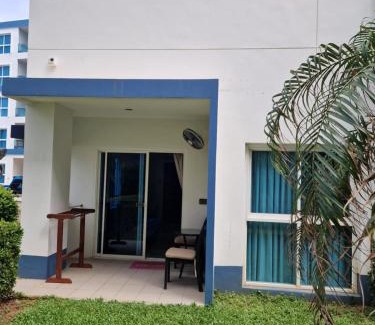 Kram Apartment | Grandblue condominium 106,302