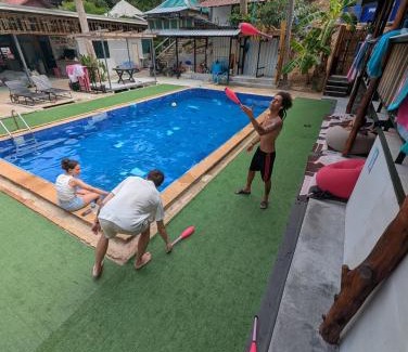 Ko Phi Phi Hostel | Hangover Chill & Hill Hostel
