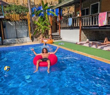 Ko Phi Phi Hostel | Hangover Chill & Hill Hostel