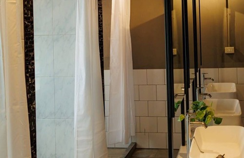 Suan Luang Hostel | Heyyyy Bangkok - Hostel