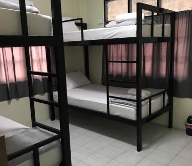 Thong Sala Hostel | Holiday Phangan - Hostel & Bar