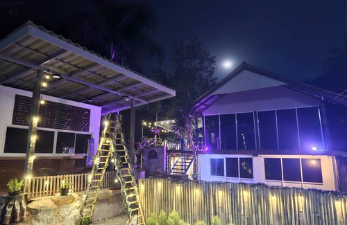 Khlong Sok Hostel | Hostel ∙ 8 guests