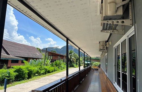 Khlong Sok Hostel | Hostel ∙ 8 guests