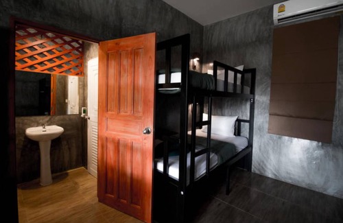 Ko Lanta Hostel | Hostel ∙ 8 guests